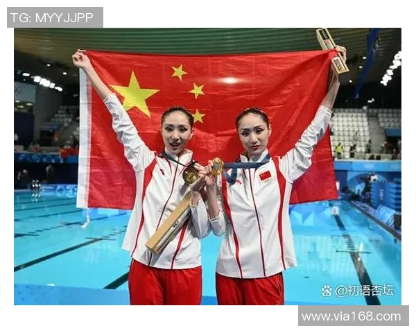 游泳运动员奋勇拼搏的背后:从训练到比赛的心路历程与挑战 游泳运动员奋勇拼搏的背后:从训练到比赛的心路历程与挑战